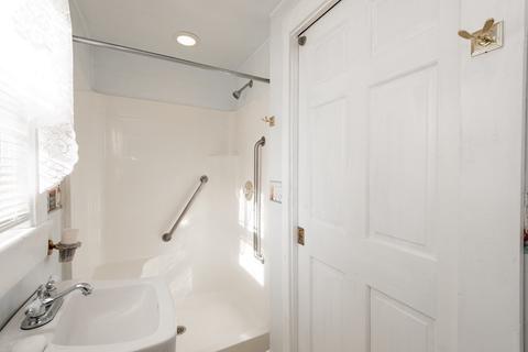 37 Brimblecom St, Lynn, MA 01902 photo 15