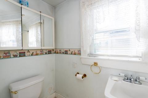 37 Brimblecom St, Lynn, MA 01902 photo 14