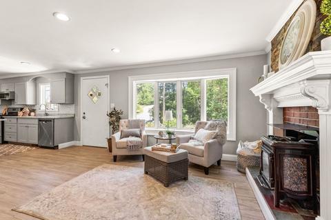 45 Willow Rd, Ayer, MA 01432 photo 7