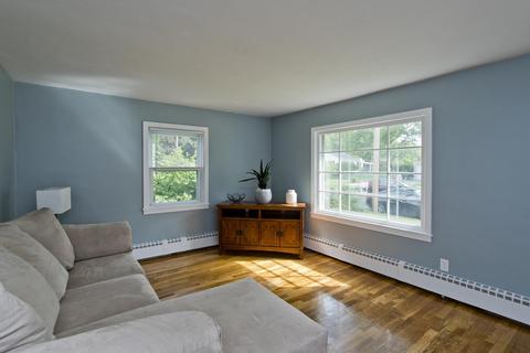 68 Yvette St, Chicopee, MA 01020 photo 8