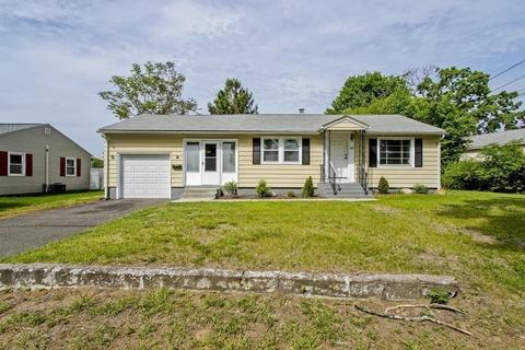68 Yvette St, Chicopee, MA 01020 photo 5