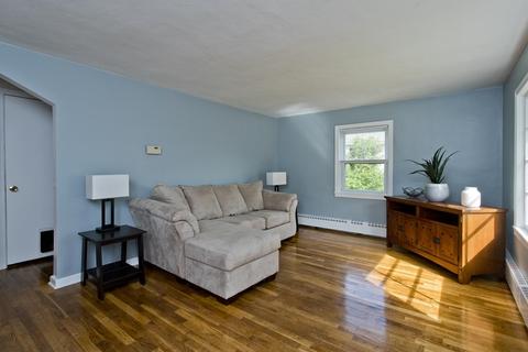68 Yvette St, Chicopee, MA 01020 photo 6