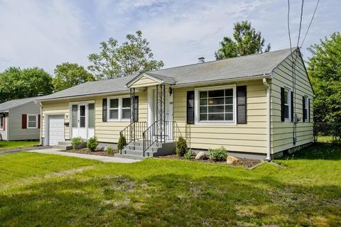 68 Yvette St, Chicopee, MA 01020 photo 2