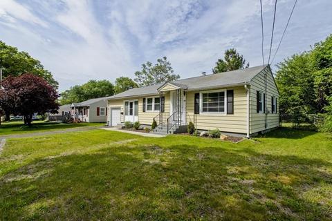 68 Yvette St, Chicopee, MA 01020 photo 4