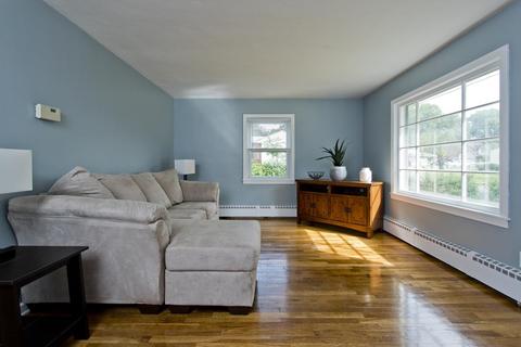 68 Yvette St, Chicopee, MA 01020 photo 7