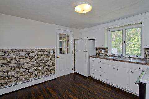 68 Yvette St, Chicopee, MA 01020 photo 13