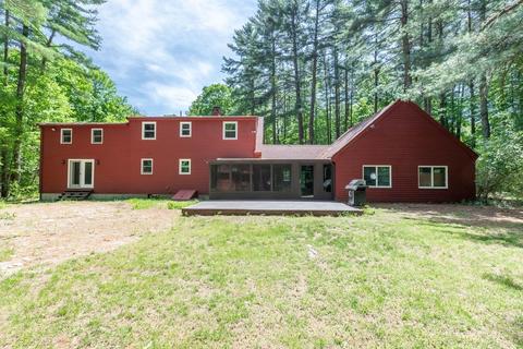 24 Maple St, Douglas, MA 01516 photo 3