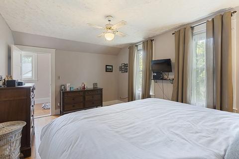 99 Barthel Ave, Gardner, MA 01440 photo 22