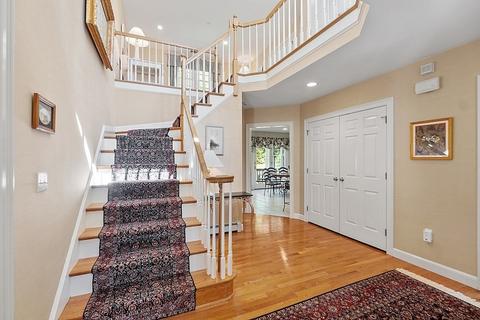 18 Marshall Path, Acton, MA 01720 photo 2