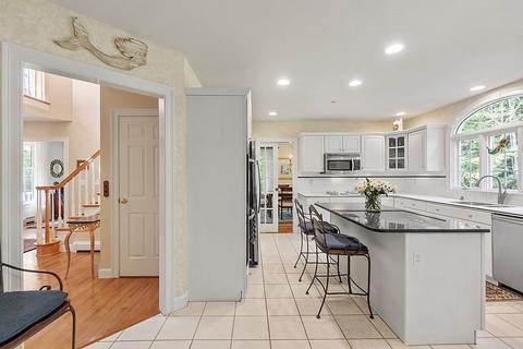 18 Marshall Path, Acton, MA 01720 photo 8