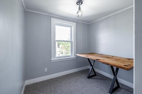 55 E Silver St, Westfield, MA 01085 photo 15