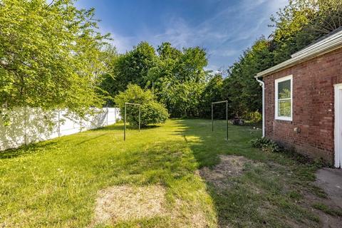 55 E Silver St, Westfield, MA 01085 photo 24