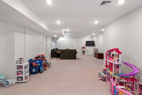 165 Meadowbrook Rd, Needham, MA 02492 photo 29