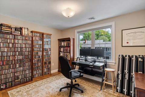 165 Meadowbrook Rd, Needham, MA 02492 photo 23