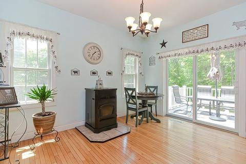 4 Coldbrook Dr, Ware, MA 01082 photo 9