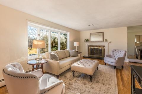 3 Mohawk Dr, Framingham, MA 01701 photo 5