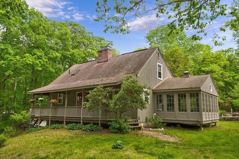 343 Mendon St, Upton, MA 01568 photo 1