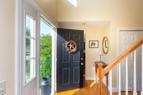 24 Cooper Rd, Mansfield, MA 02048 photo 12