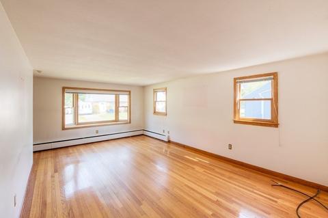 50 Upton St, Springfield, MA 01104 photo 9