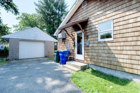 50 Upton St, Springfield, MA 01104 photo 3