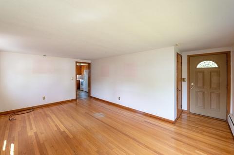 50 Upton St, Springfield, MA 01104 photo 11