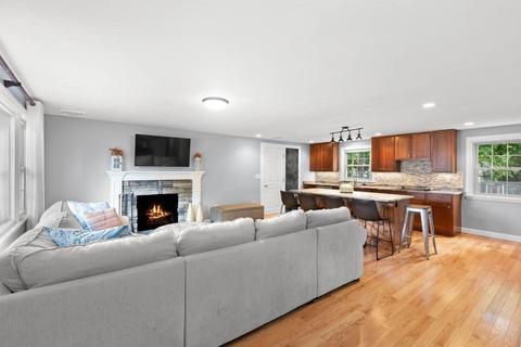 3 Birch St, Danvers, MA 01923 photo 9