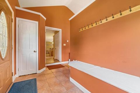 20 Birmingham Rd, Worcester, MA 01606 photo 2