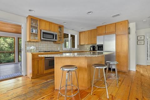 14 Bradley Park Dr, Hingham, MA 02043 photo 3
