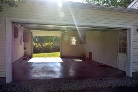 5 Oakmont St, Webster, MA 01570 photo 2
