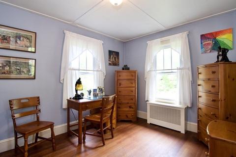 156 Whittum Ave, Springfield, MA 01118 photo 36