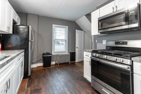 85 Cedar St, Springfield, MA 01105 photo 8