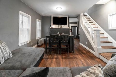 85 Cedar St, Springfield, MA 01105 photo 5