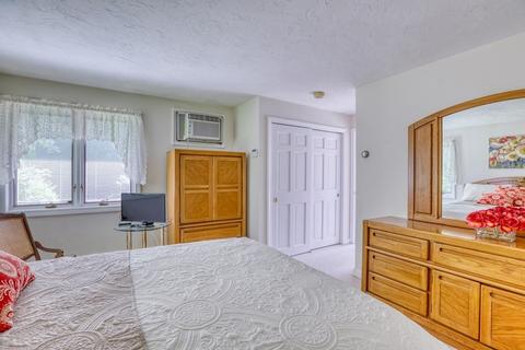 558 Main St, Stoneham, MA 02180 photo 10
