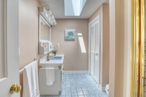 558 Main St, Stoneham, MA 02180 photo 9