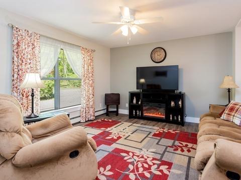 2 Campbell St, Webster, MA 01570 photo 3