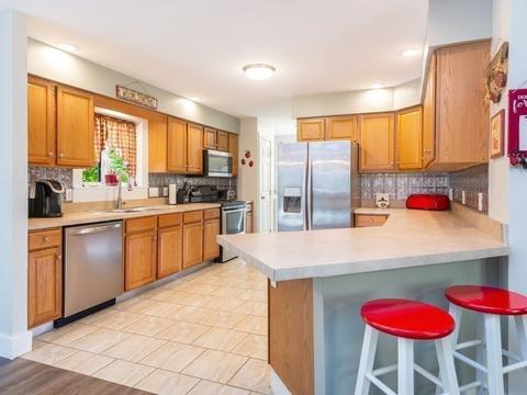 2 Campbell St, Webster, MA 01570 photo 5