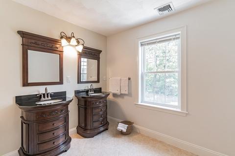 564 Central Ave, Needham, MA 02494 photo 14