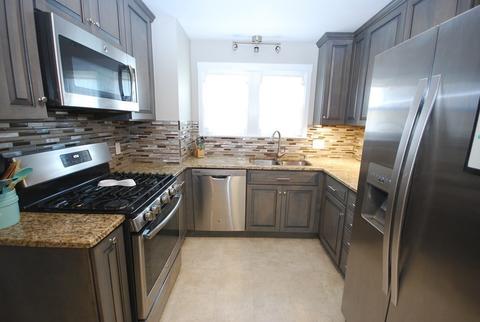 39 Rencelau St, Springfield, MA 01118 photo 15