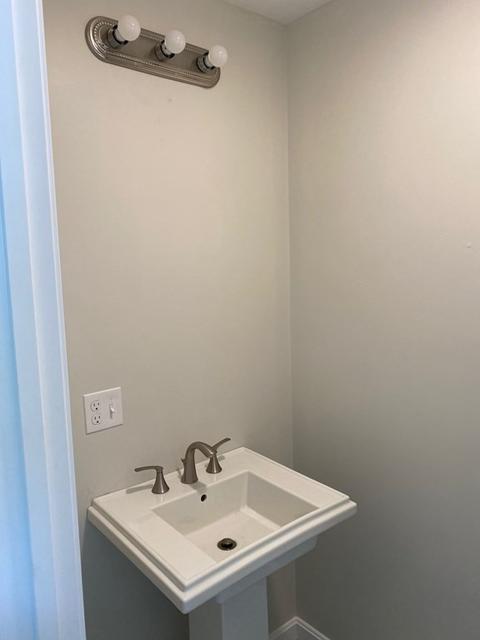 159 Lucille Ln, Fall River, MA 02720 photo 7