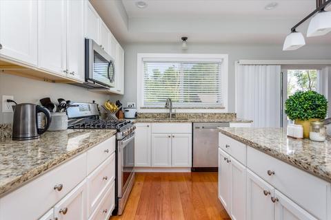 15 Warner Ave, Worcester, MA 01604 photo 6