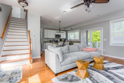 15 Warner Ave, Worcester, MA 01604 photo 9