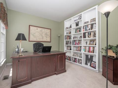 23 Winthrop Dr, Franklin, MA 02038 photo 5