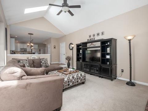 23 Winthrop Dr, Franklin, MA 02038 photo 19