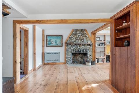 2 Dalbeck Ln, Ashburnham, MA 01430 photo 13