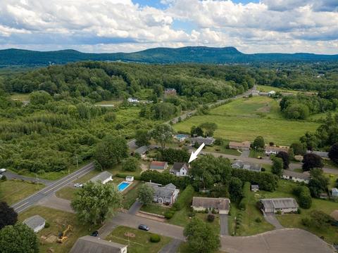 985 Florence Rd, Northampton, MA 01062 photo 38