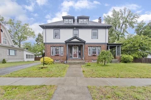 16 Eton St, Springfield, MA 01108 photo 1