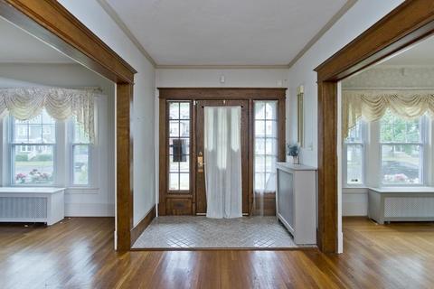 16 Eton St, Springfield, MA 01108 photo 6
