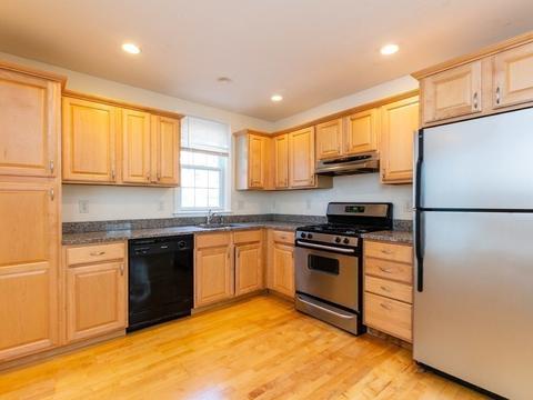 37 Kendall St, Brookline, MA 02445 photo 20