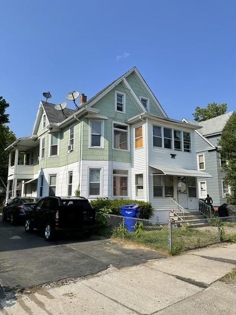 296 Orange St, Springfield, MA 01108 photo 2