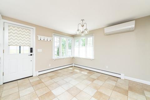 103 Macarthur Rd, Stoneham, MA 02180 photo 3
